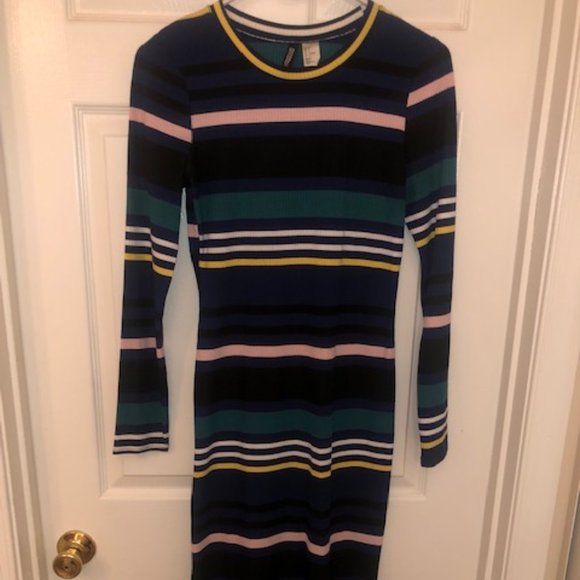 Striped Midi Dress - Picture 4 of 4